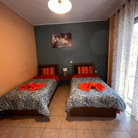 Teo's House 2 Apartament