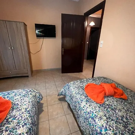 Teo's House 2 Apartament *