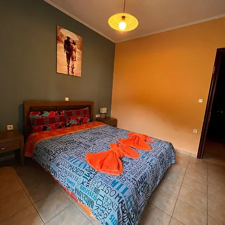 Teo's House 2 *