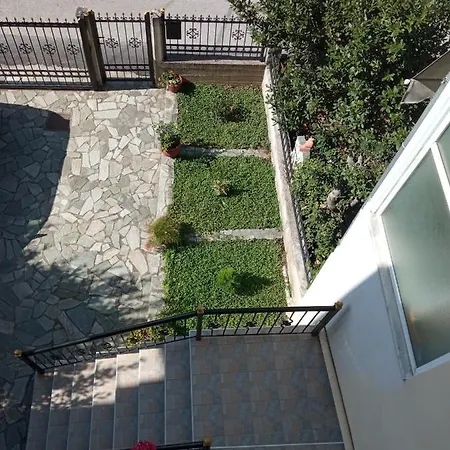 Teo's House 2 דירה *